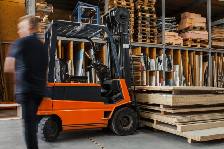 New Italian Law: Decree‑Law 73/2025 and Waiting‑Time Compensation in Logistics